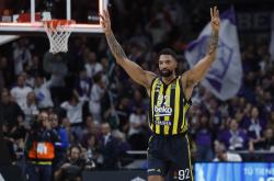 LOL下注平台 -赛前体能课后；皇家马德里复出首秀备战欧篮联；信心回归；资深球员宣示担当的简单介绍