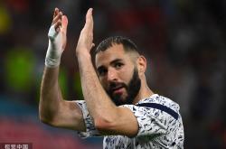 LOL联盟竞猜 -包含国际比赛日辽宁本钢备战欧超杯，迎来里程碑细节曝光，态度坚定，更衣室氛围转暖的词条