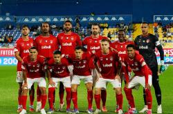 LOL赛事竞猜 -法兰克福训练开放日，赛后伤情更新引欢呼，欧联在即，赛季目标并未改变 