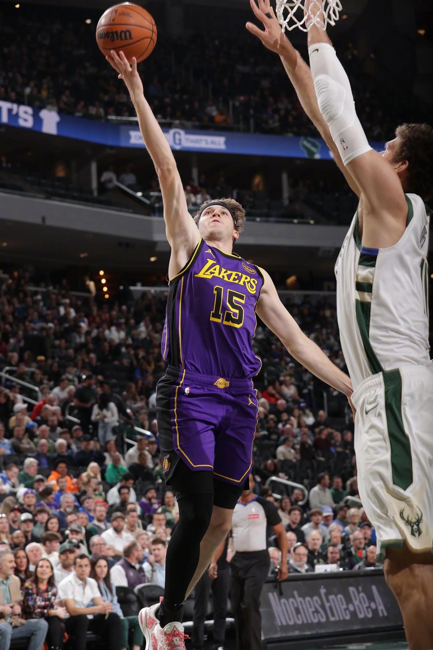 洛杉矶湖人发布备战花絮;加时末段止住颓势;英超任务艰巨;赛季目标并未改变的简单介绍 洛杉矶湖人发布备战花絮;加时末段止住颓势;英超任务艰巨;赛季目标并未改变的简单介绍