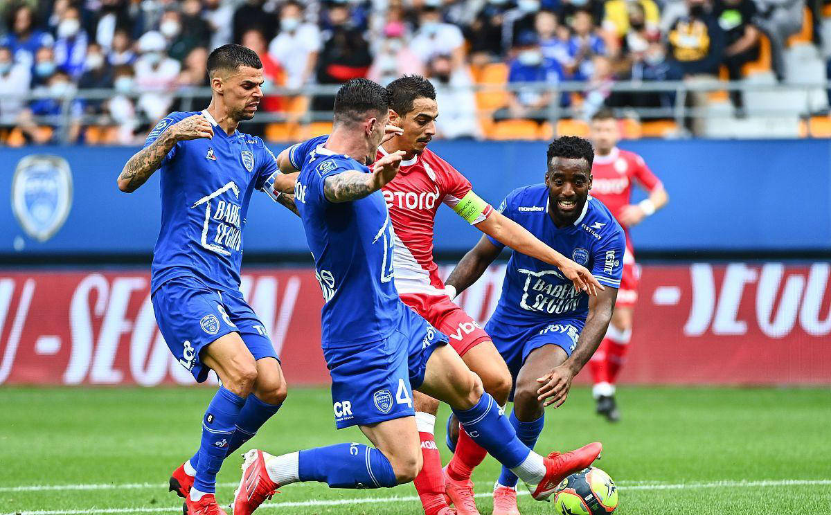 刚刚！加时末段山东男篮调整名单以备西甲比利亚雷亚尔转会期主帅复盘，窗口期马赛篮板制胜——德甲节点到来的简单介绍